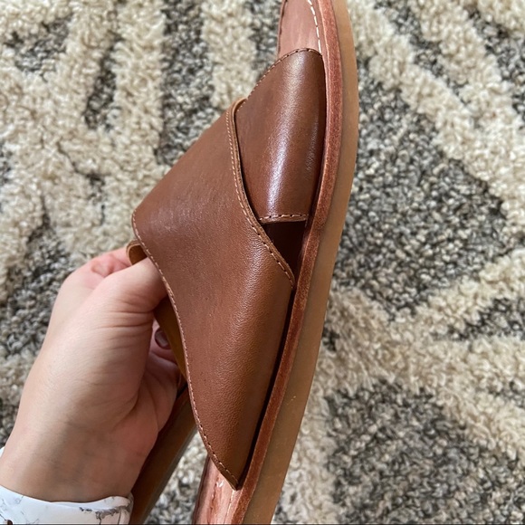 Land’s End Cognac Leather Slide Sandals - Picture 3 of 5